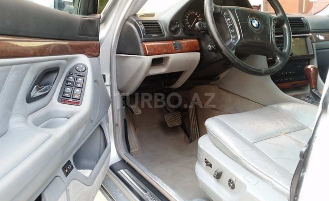 BMW 735 2000, 275,000 km - 3.5 l - Bakı