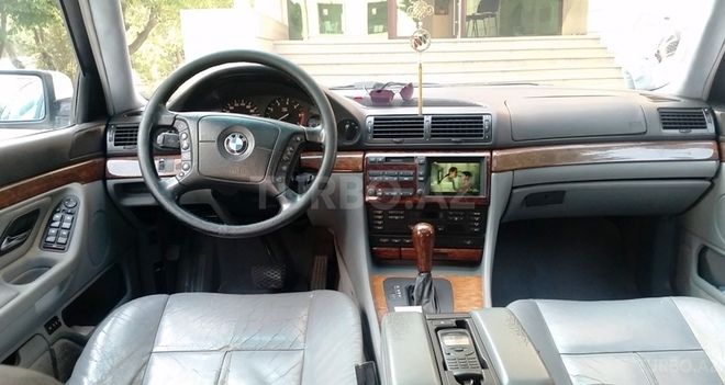 BMW 735 2000, 275,000 km - 3.5 l - Bakı