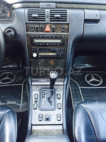 Mercedes E 230 1997, 246,000 km - 2.3 л - Bakı