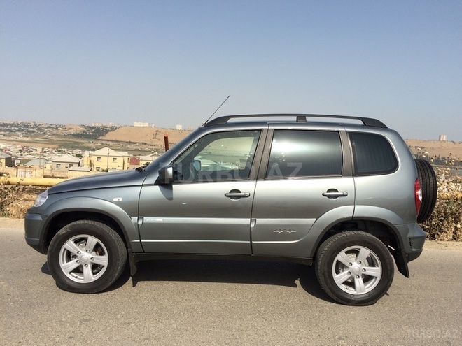 Chevrolet Niva 2014, 2,700 km - 1.7 l - Bakı