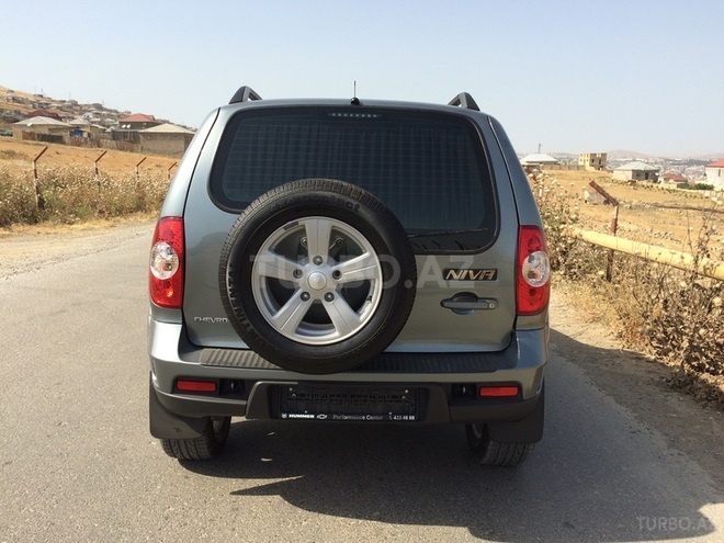 Chevrolet Niva 2014, 2,700 km - 1.7 l - Bakı