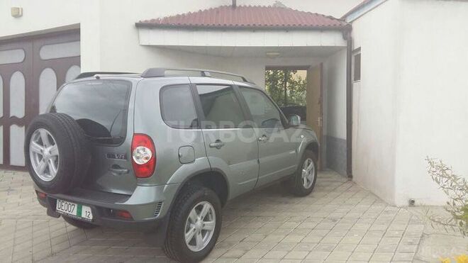 Chevrolet Niva 2014, 2,700 km - 1.7 l - Bakı