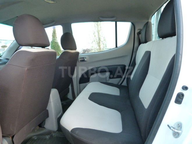 Mitsubishi L200 2011, 107,200 km - 2.5 l - Bakı