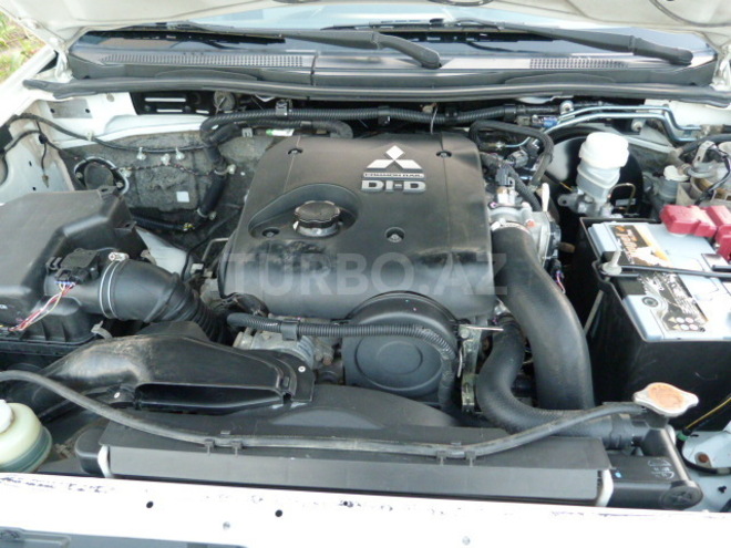 Mitsubishi L200 2011, 107,200 km - 2.5 l - Bakı