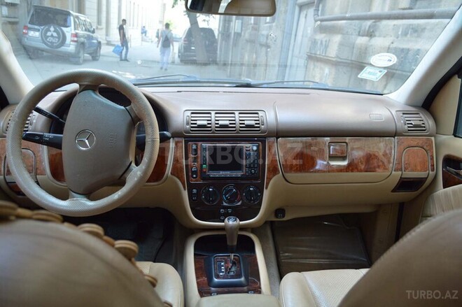 Mercedes ML 320 2001, 260,000 km - 3.2 l - Bakı