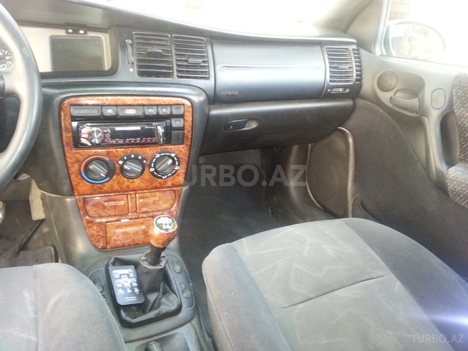 Opel Vectra 1995, 212,000 km - 2.0 л - Bakı