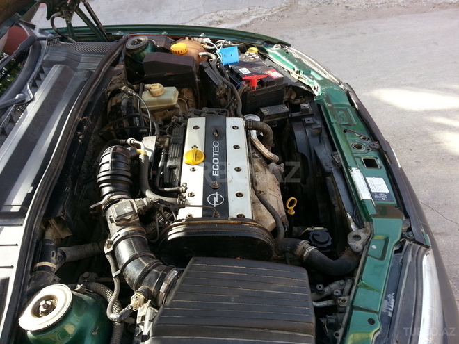 Opel Vectra 1995, 212,000 km - 2.0 л - Bakı