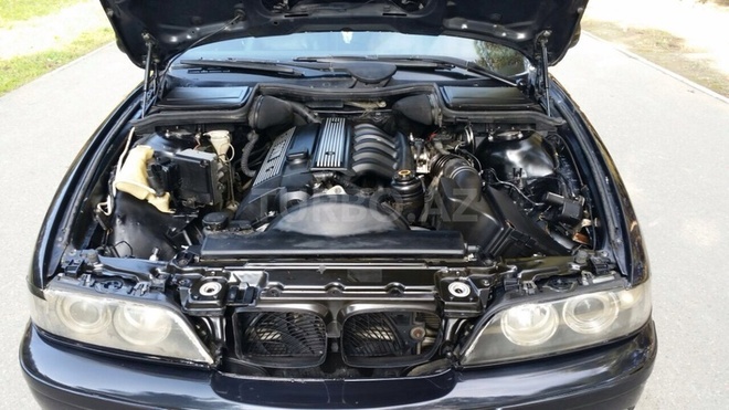BMW 528 1998, 245,000 km - 2.8 l - Bakı
