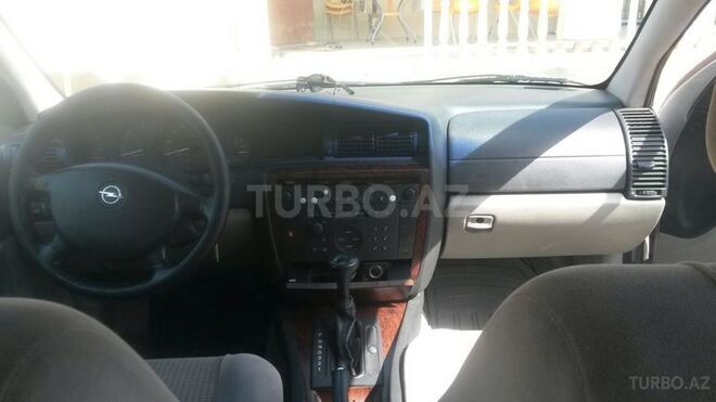 Opel Omega 2000, 230,000 km - 2.0 l - Bakı
