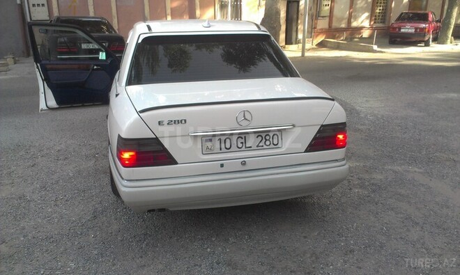 Mercedes E 280 1994, 348,500 km - 2.8 л - Bakı