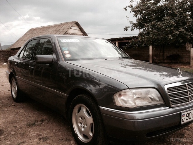Mercedes C 220 1995, 248,000 km - 2.2 l - Bakı