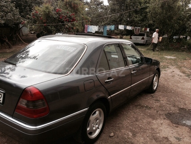 Mercedes C 220 1995, 248,000 km - 2.2 l - Bakı