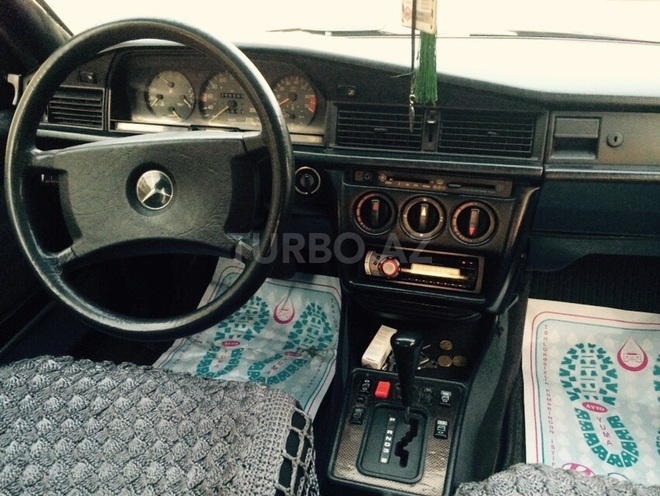 Mercedes 200 1990, 210,000 km - 2.0 l - Bakı