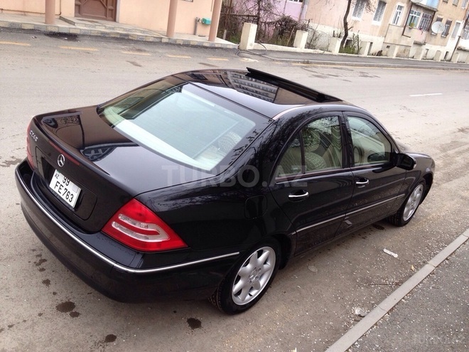 Mercedes C 240 2003, 206,000 km - 2.6 л - Bakı