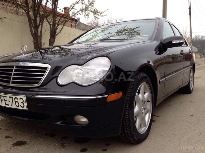 Mercedes C 240 2003, 206,000 km - 2.6 л - Bakı