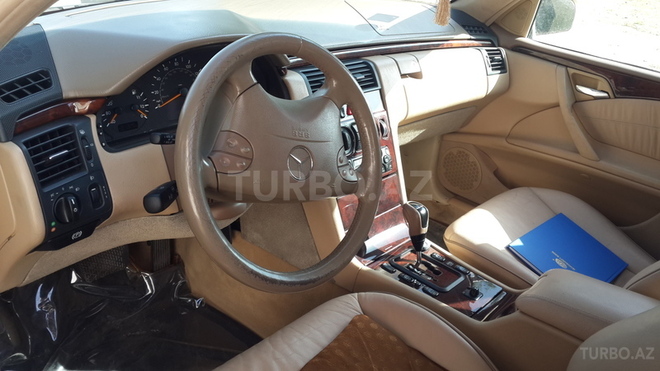 Mercedes E 240 2000, 180,000 km - 2.6 l - Bakı