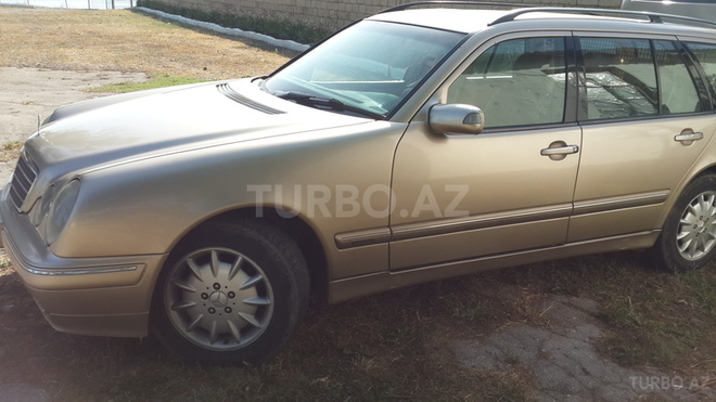 Mercedes E 240 2000, 180,000 km - 2.6 l - Bakı