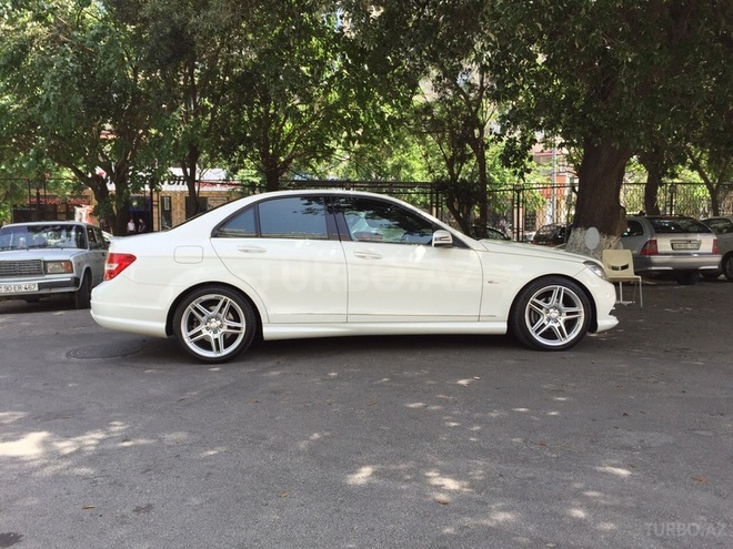 Mercedes C 200 2010, 116,000 km - 1.8 l - Bakı