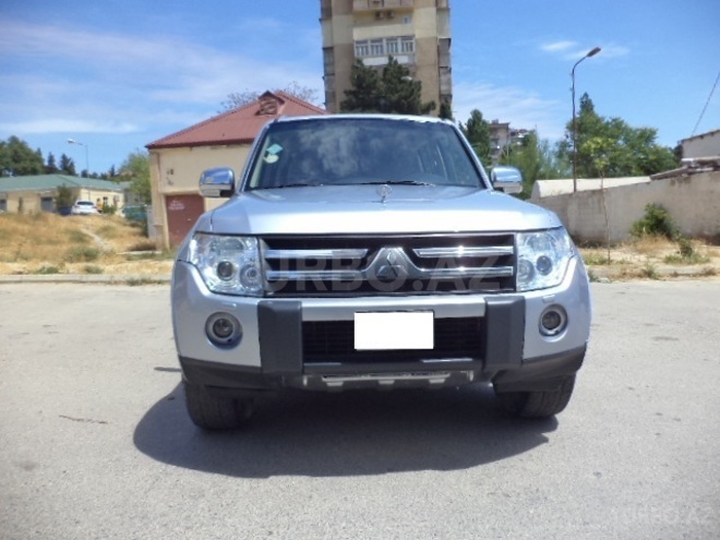 Mitsubishi Pajero 2007, 151,000 km - 3.0 l - Bakı