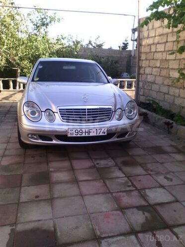 Mercedes E 220 2002, 210,000 km - 2.2 l - Bakı