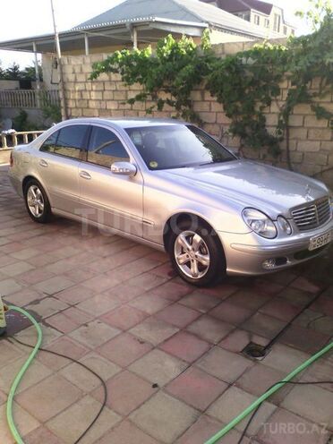 Mercedes E 220 2002, 210,000 km - 2.2 l - Bakı