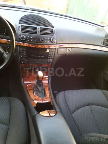 Mercedes E 220 2002, 210,000 km - 2.2 l - Bakı