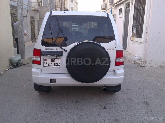Mitsubishi Pajero io 1999, 240,000 km - 1.8 l - Bakı