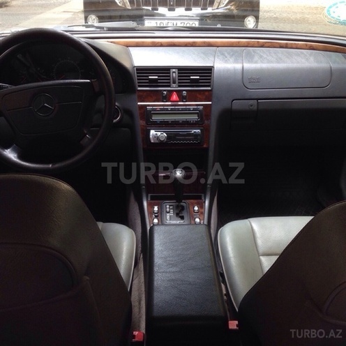 Mercedes C 230 1998, 200,000 km - 2.3 л - Bakı