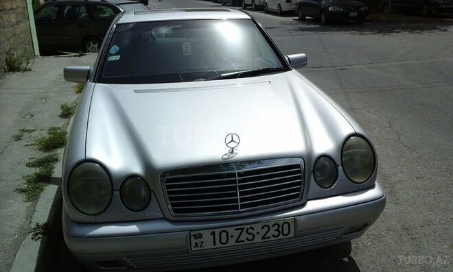 Mercedes E 200 1996, 200,000 km - 2.0 l - Bakı