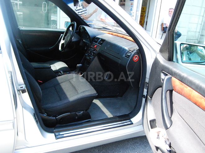 Mercedes C 220 1999, 245,000 km - 2.2 л - Bakı