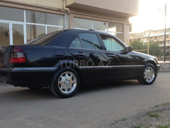 Mercedes C 230 1998, 146,000 km - 2.3 l - Bakı