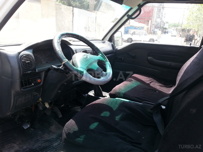 Hyundai H 100 2001, 300,000 km - 2.5 l - Bakı