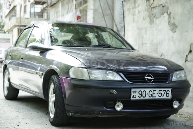 Opel Vectra 1996, 335,000 km - 1.8 l - Bakı