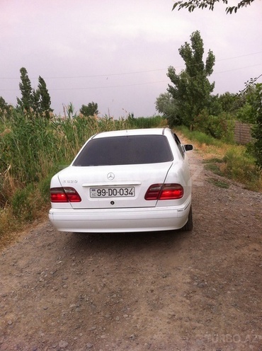 Mercedes E 240 2000, 182,000 km - 2.6 l - Bakı
