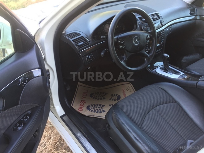 Mercedes E 220 2008, 280,000 km - 2.2 l - Bakı