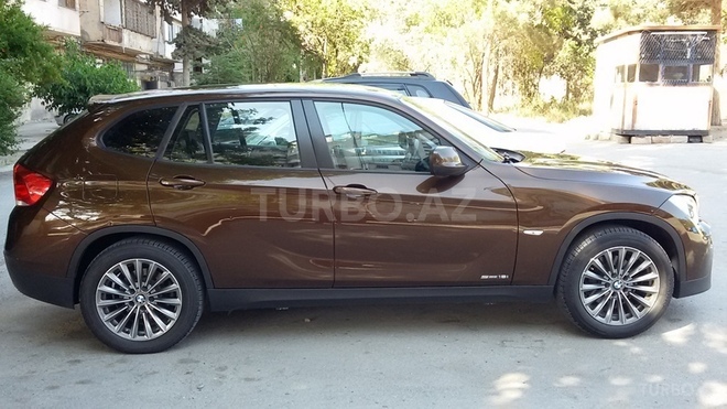 BMW X1 2011, 112,000 km - 2.0 л - Bakı