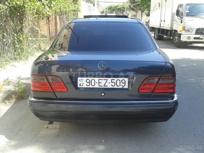 Mercedes E 230 1995, 238,000 km - 2.3 л - Bakı