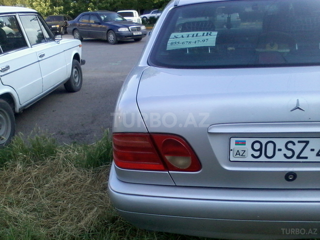 Mercedes E 200 1996, 371,131 km - 2.0 л - Bakı