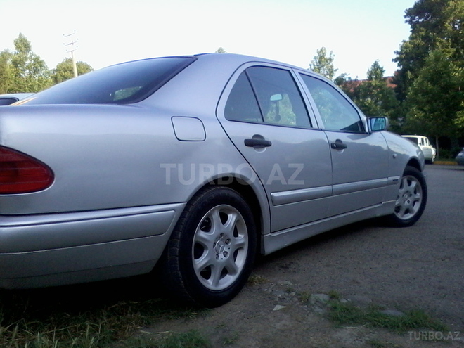Mercedes E 200 1996, 371,131 km - 2.0 л - Bakı