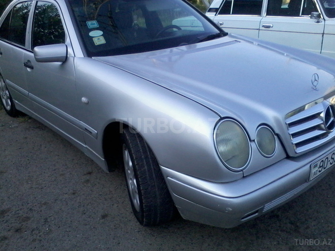 Mercedes E 200 1996, 371,131 km - 2.0 л - Bakı