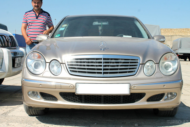 Mercedes E 240 2003, 168,000 km - 2.6 l - Bakı