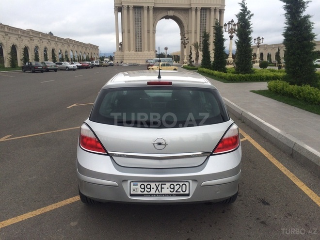 Opel Astra 2005, 145,000 km - 1.6 l - Bakı