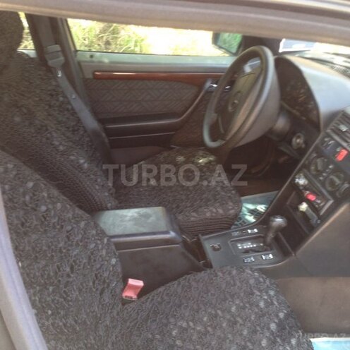 Mercedes C 200 1995, 300,000 km - 2.0 l - Bakı