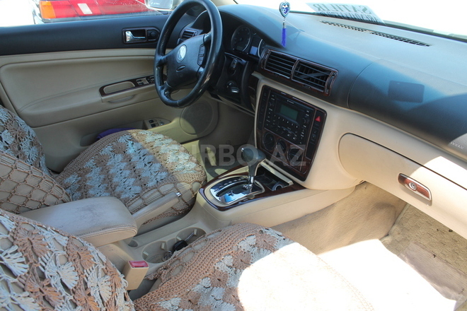 Volkswagen Passat 2003, 150,000 km - 1.8 l - Bakı