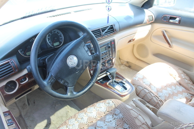 Volkswagen Passat 2003, 150,000 km - 1.8 l - Bakı