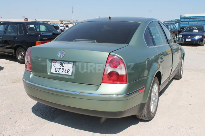 Volkswagen Passat 2003, 150,000 km - 1.8 l - Bakı