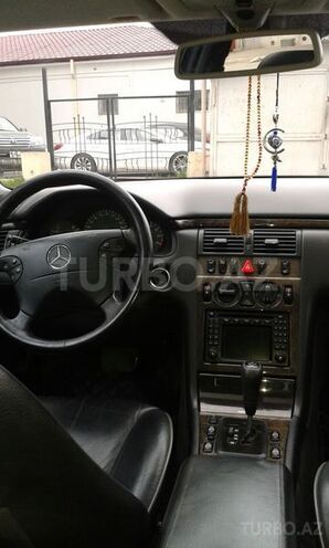 Mercedes E 240 2000, 250,000 km - 2.4 l - Bakı