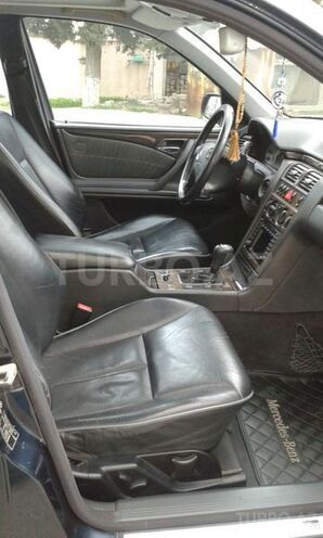 Mercedes E 240 2000, 250,000 km - 2.4 l - Bakı
