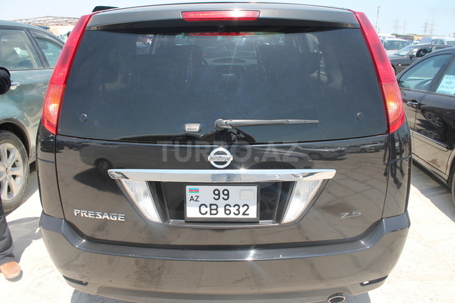 Nissan Presage 2004, 126,000 km - 2.5 l - Bakı