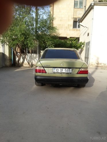 Mercedes E 230 1986, 4,512,383 km - 2.3 l - Bakı